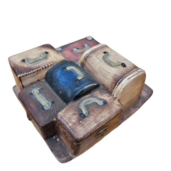 Wells Fargo Stagecoach Cookie Jar - Picture 6 of 6